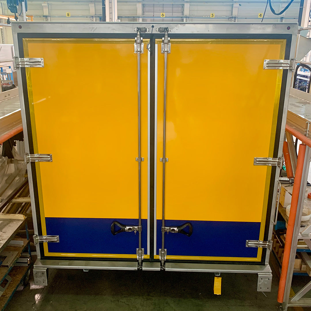 Vollfolierng Hecktür Dachser