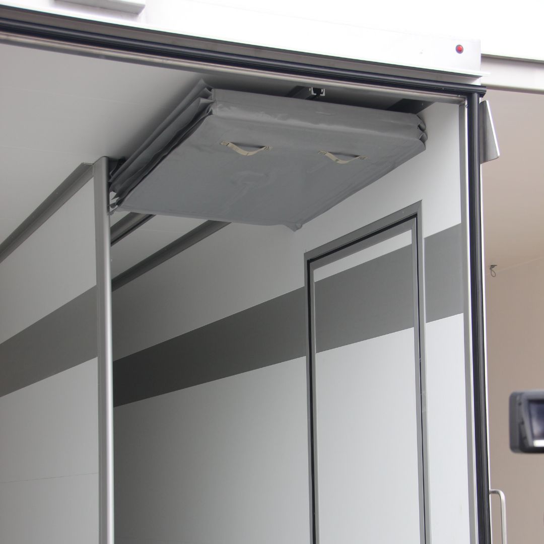 E-cool-flap 1-3 an Decke fest 
